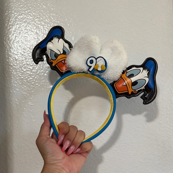 Disney Donald Duck 90th Anniversary Headband - Picture 1 of 2